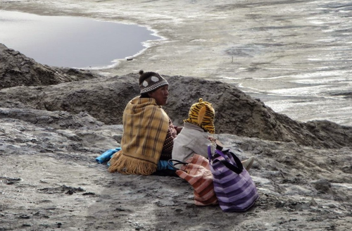 Campamento junto al lago